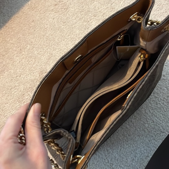 NWT Michael Kors Jetset tote - Picture 6 of 6